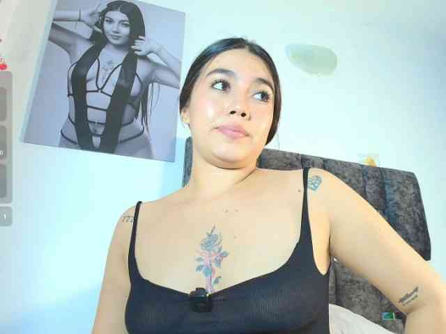 TaniaMilan webcam