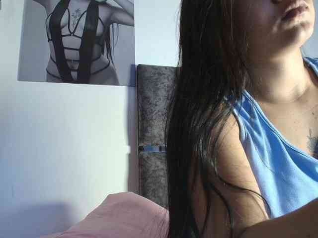 TaniaMilan webcam