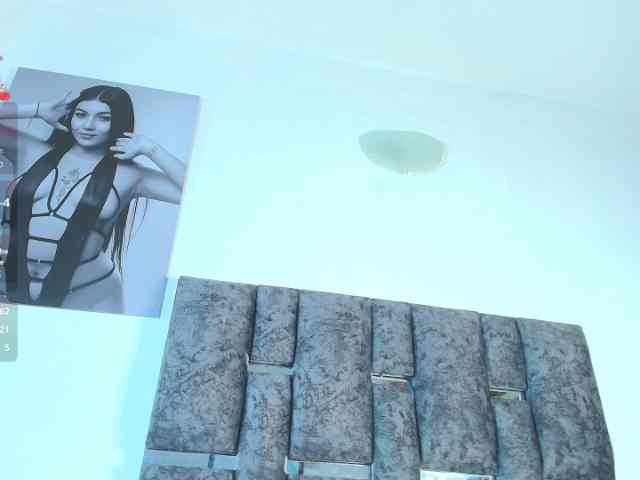 TaniaMilan webcam