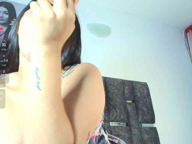 TaniaMilan webcam