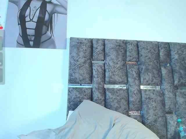 TaniaMilan webcam