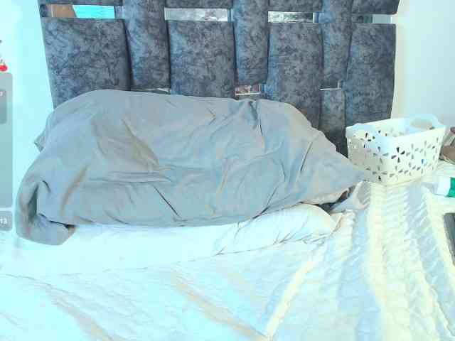 TaniaMilan webcam