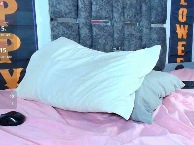 taniamilan's webcam live show