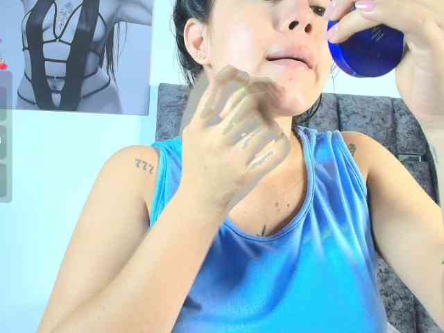 TaniaMilan webcam