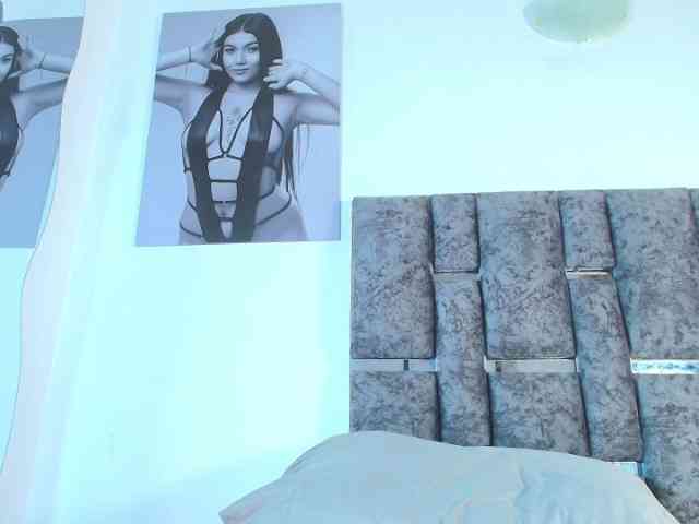 TaniaMilan webcam