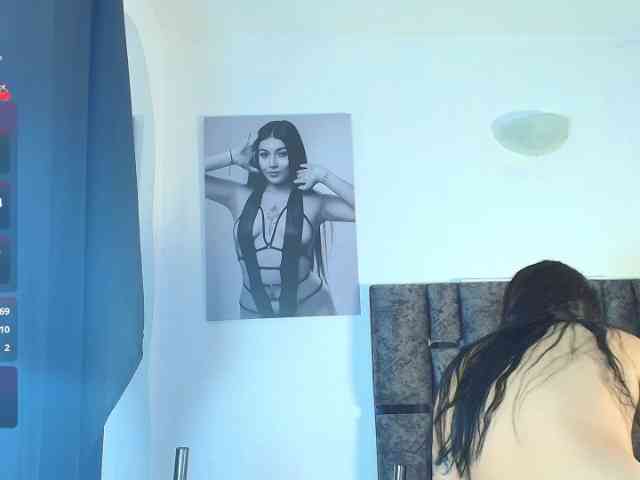 TaniaMilan webcam