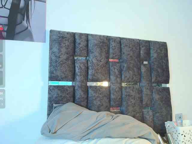 TaniaMilan webcam