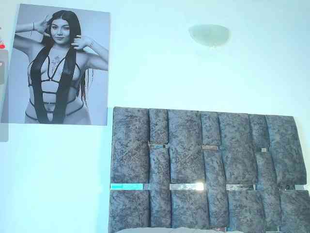 TaniaMilan webcam