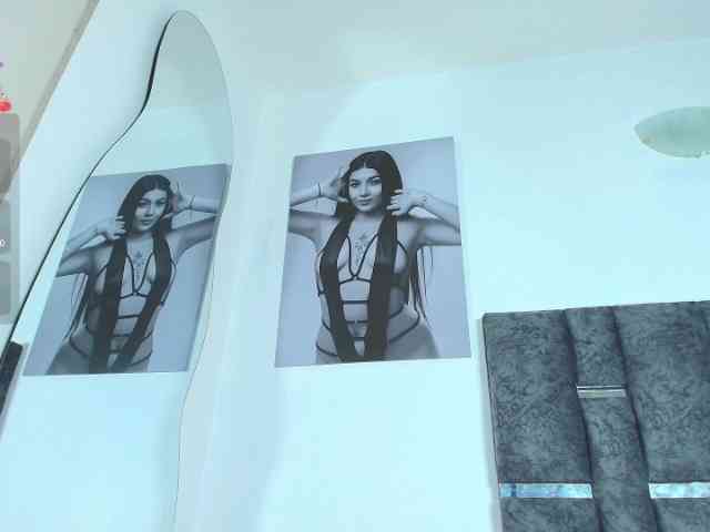 TaniaMilan webcam