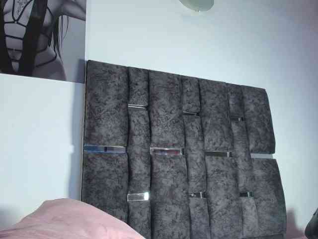 TaniaMilan webcam