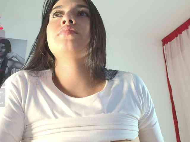 TaniaMilan webcam