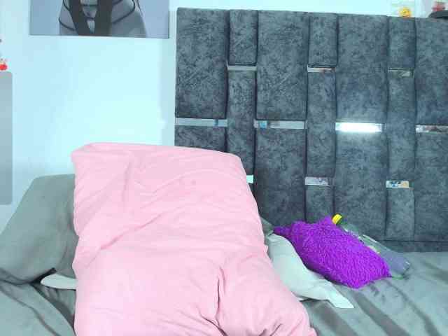 TaniaMilan webcam