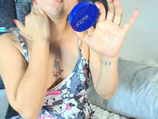 TaniaMilan webcam