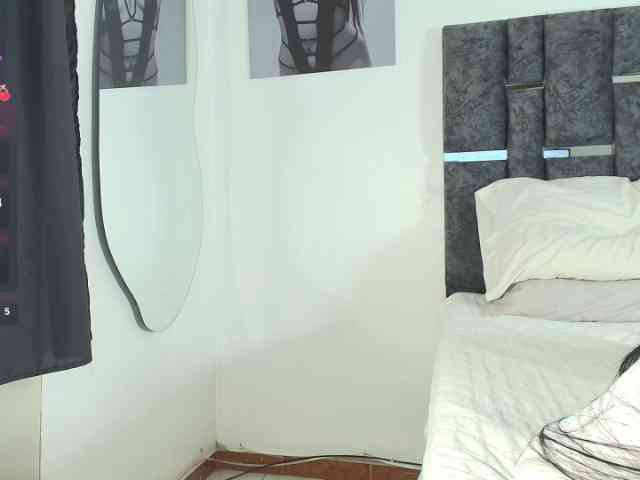 TaniaMilan webcam