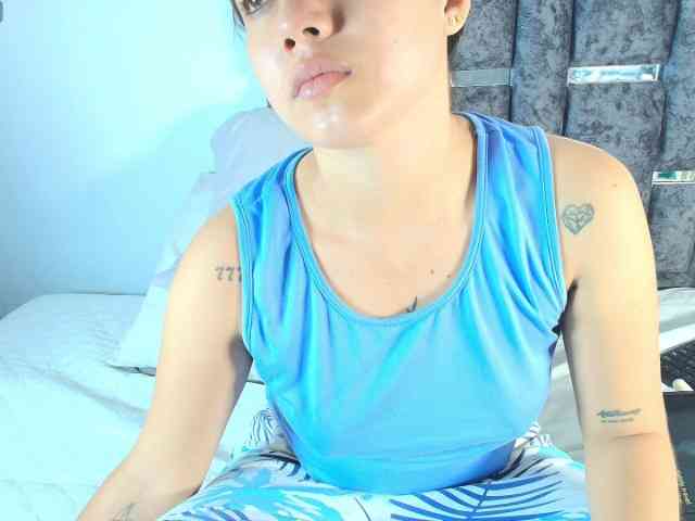 TaniaMilan webcam