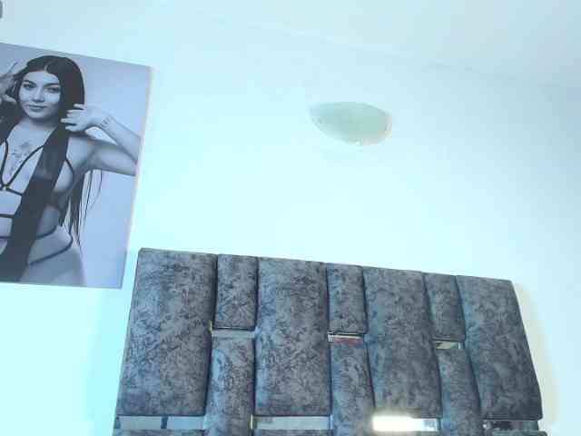 TaniaMilan webcam