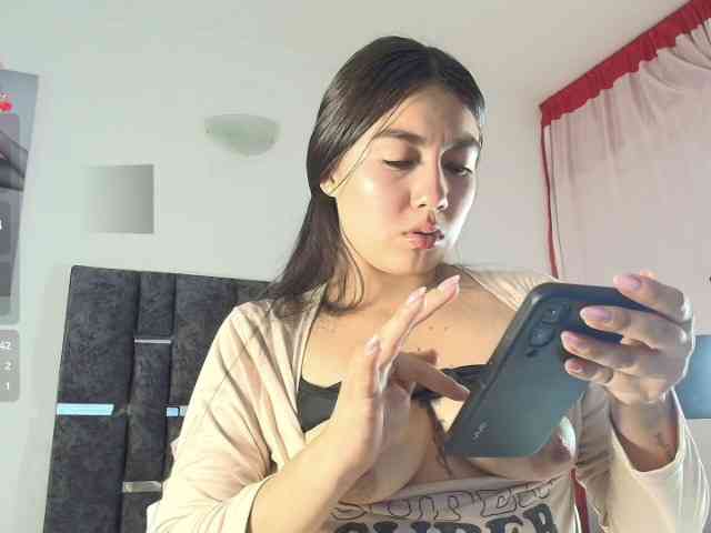 TaniaMilan webcam