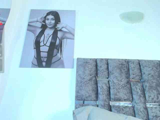 TaniaMilan webcam