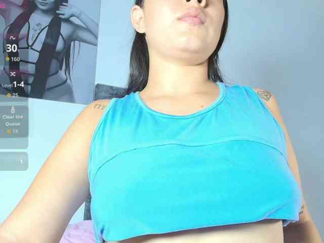 TaniaMilan webcam