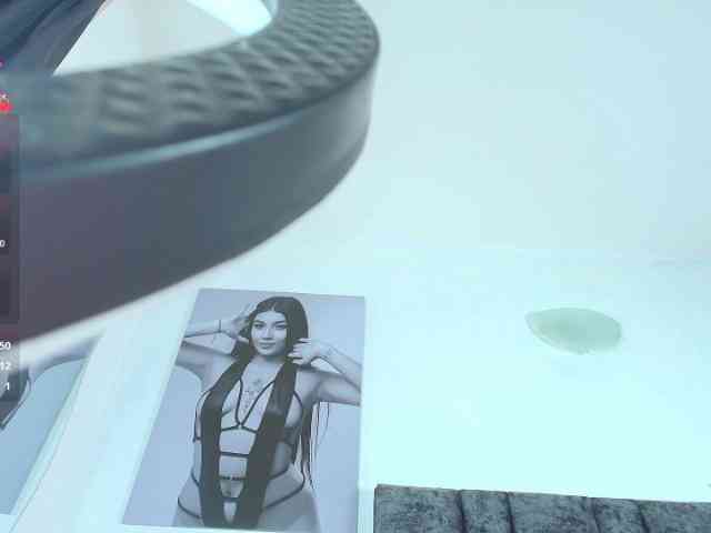 TaniaMilan webcam