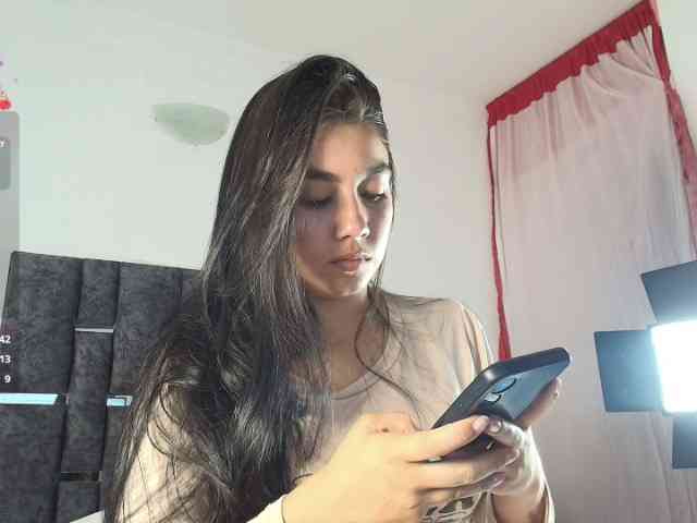 TaniaMilan webcam