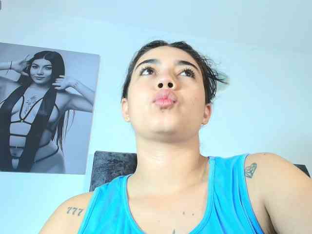 TaniaMilan webcam