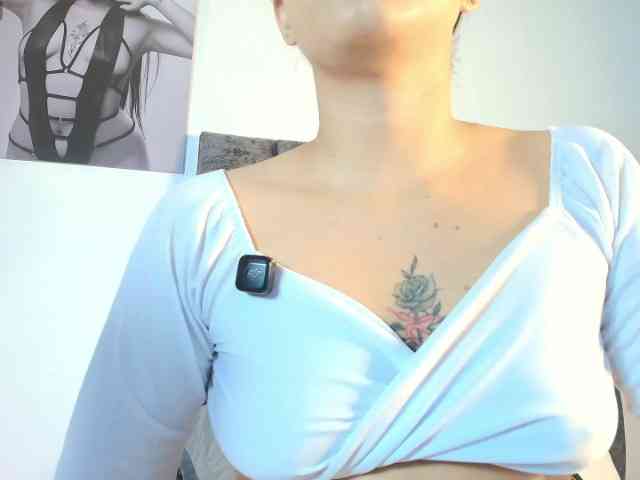 TaniaMilan webcam