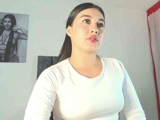 TaniaMilan webcam