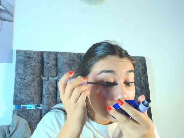TaniaMilan webcam