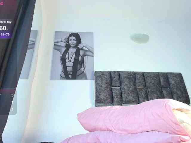 taniamilan's live room