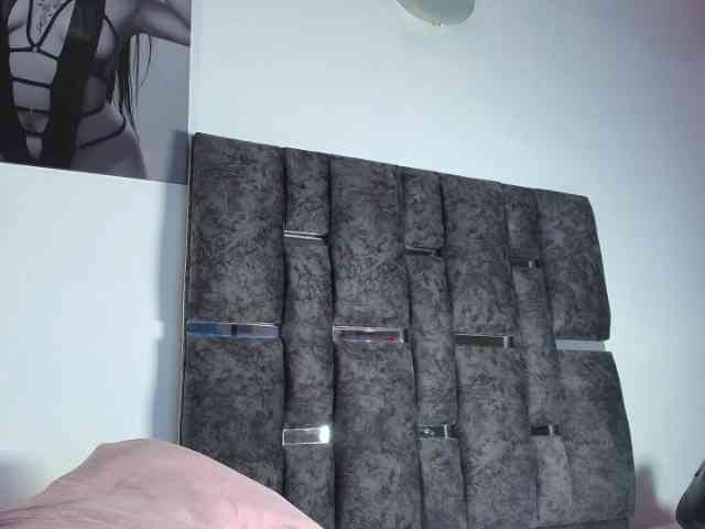 TaniaMilan webcam