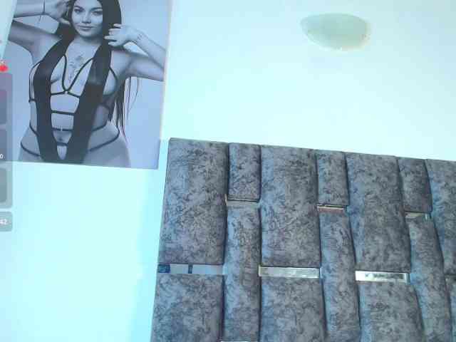 TaniaMilan webcam