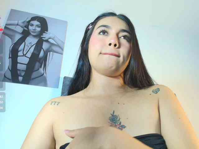 TaniaMilan webcam
