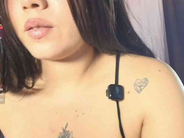 TaniaMilan webcam