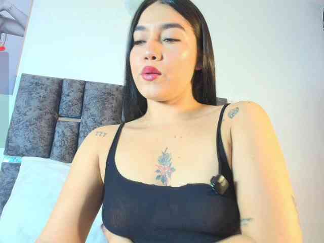 TaniaMilan webcam