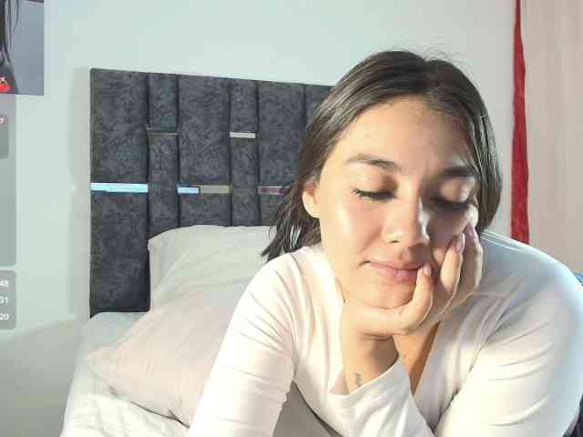 TaniaMilan webcam
