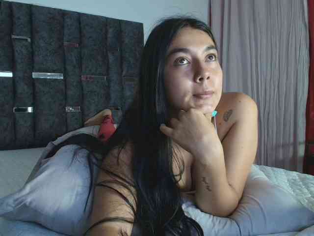 TaniaMilan webcam