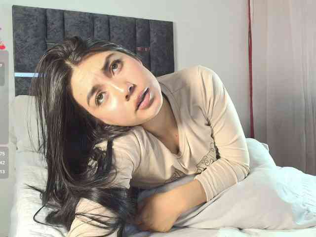 TaniaMilan webcam