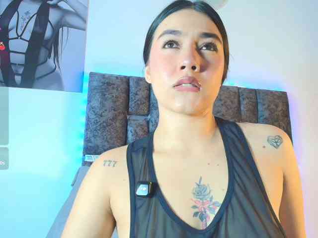 taniamilan's live room