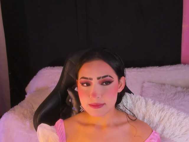 Rosario215a live cam on BongaCams
