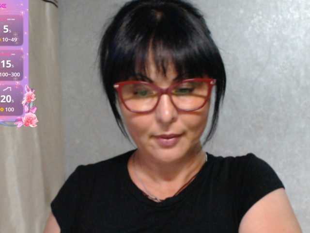 ZaRaZaTvOyA live webcam show