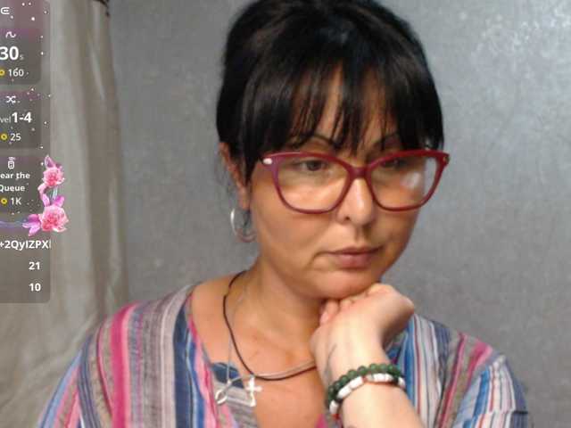 ZaRaZaTvOyA live cam on BongaCams