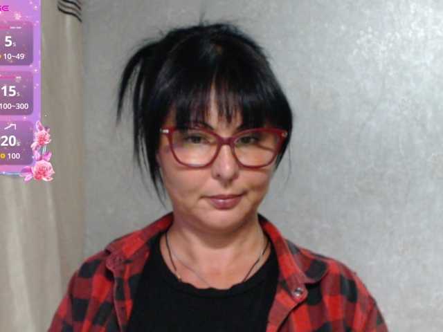ZaRaZaTvOyA live webcam show