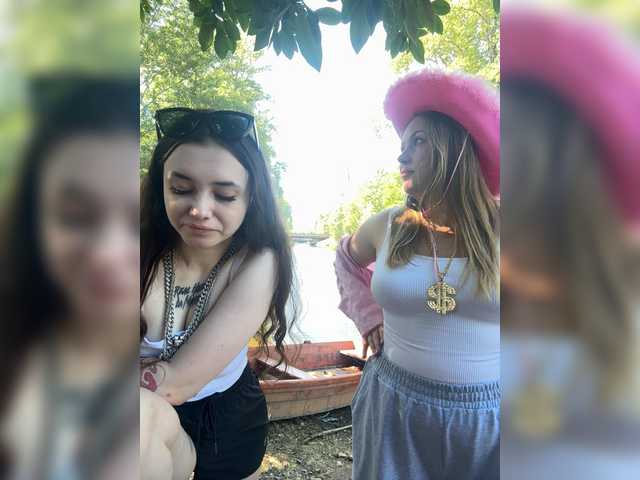 sofi-edvige live cam on BongaCams