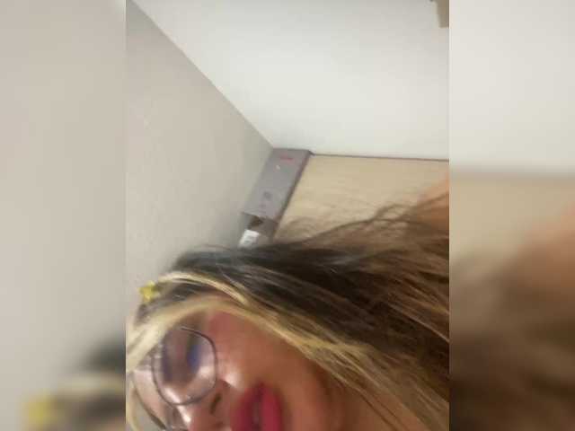 sidgy592's BongaCams show and profile