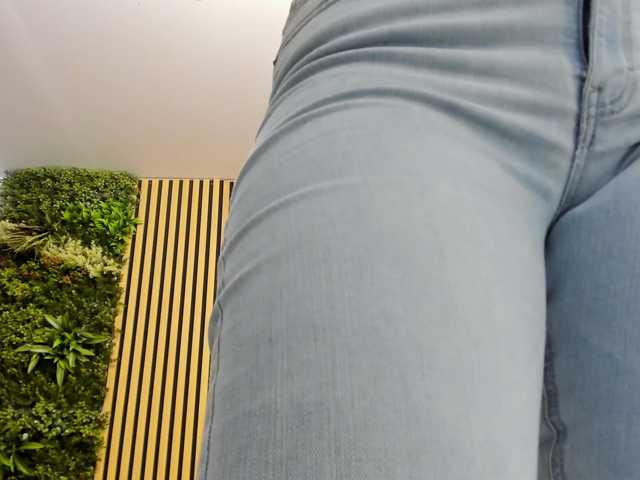 Sweetcherry30 live cam on BongaCams