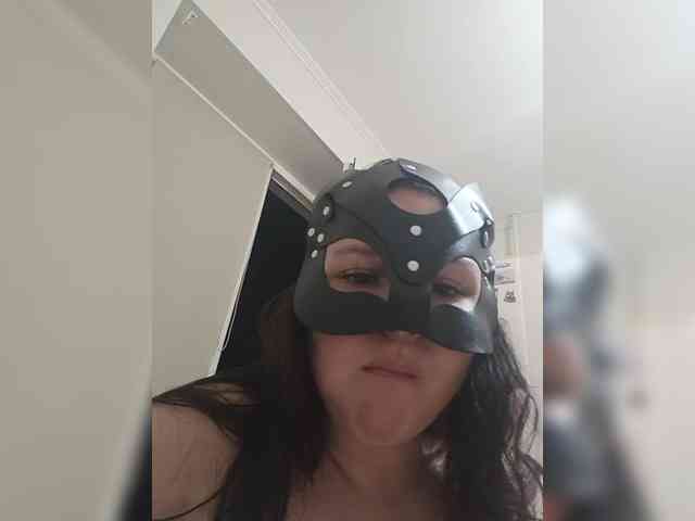 Syzhka001 Live Webcam on BongaCams