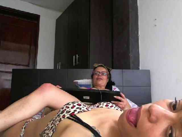 lesbifelinas webcam