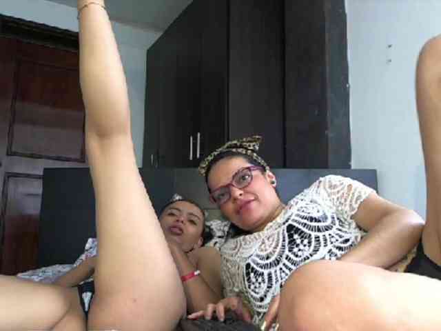 lesbifelinas webcam