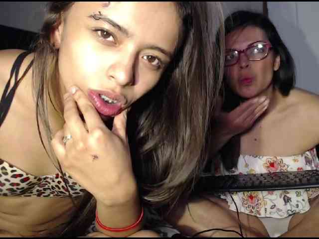 lesbifelinas webcam